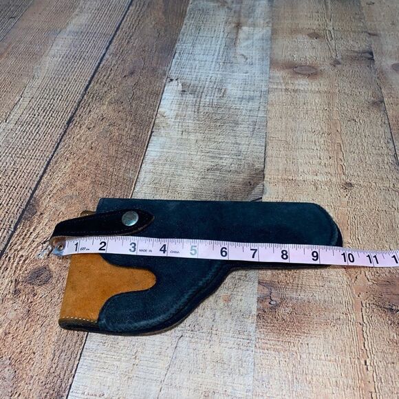 Leather Holster Medium Frame Revolver Holster Black - Picture 5 of 8